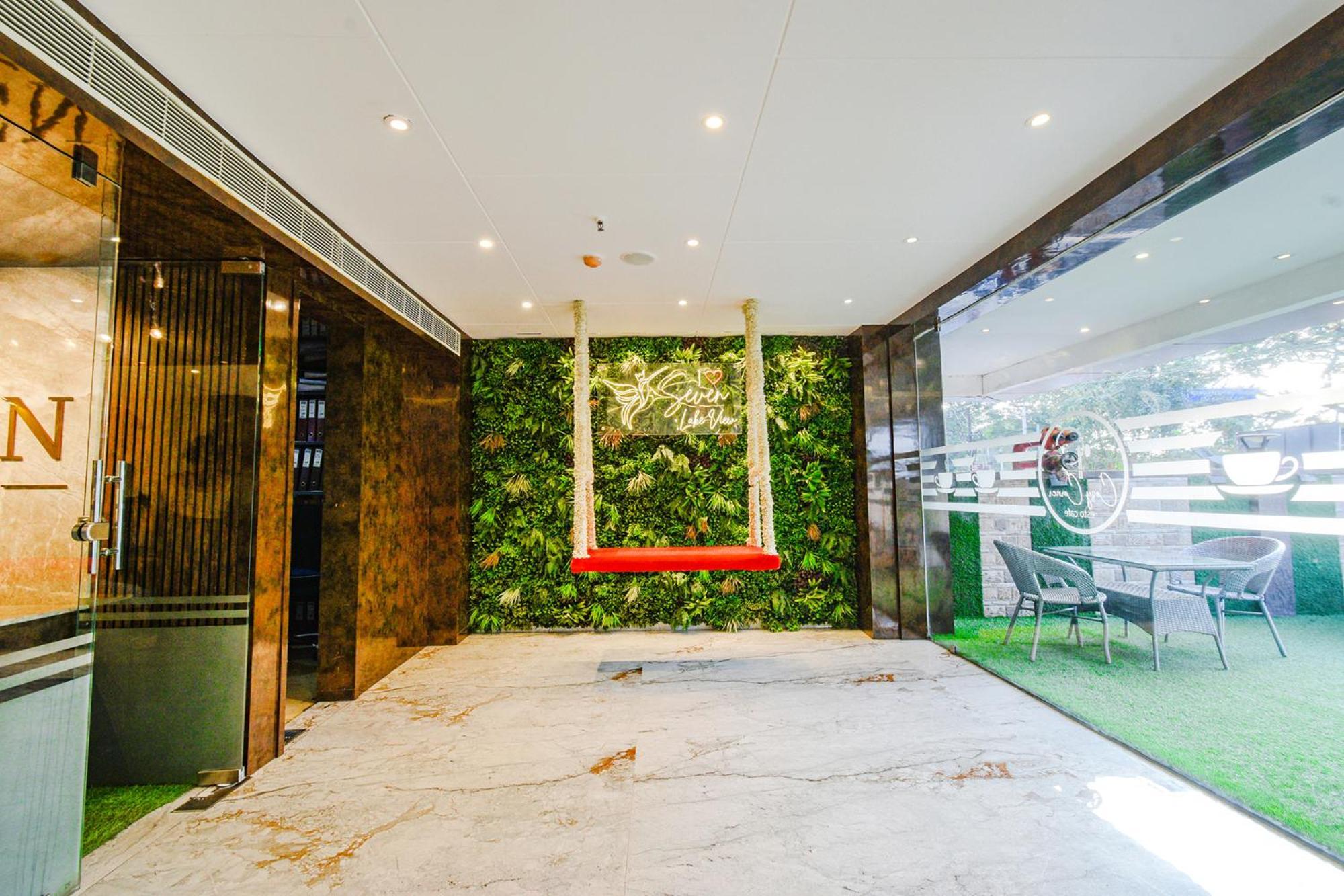 Treebo Premium Seven Lake View Haïdarabad Extérieur photo