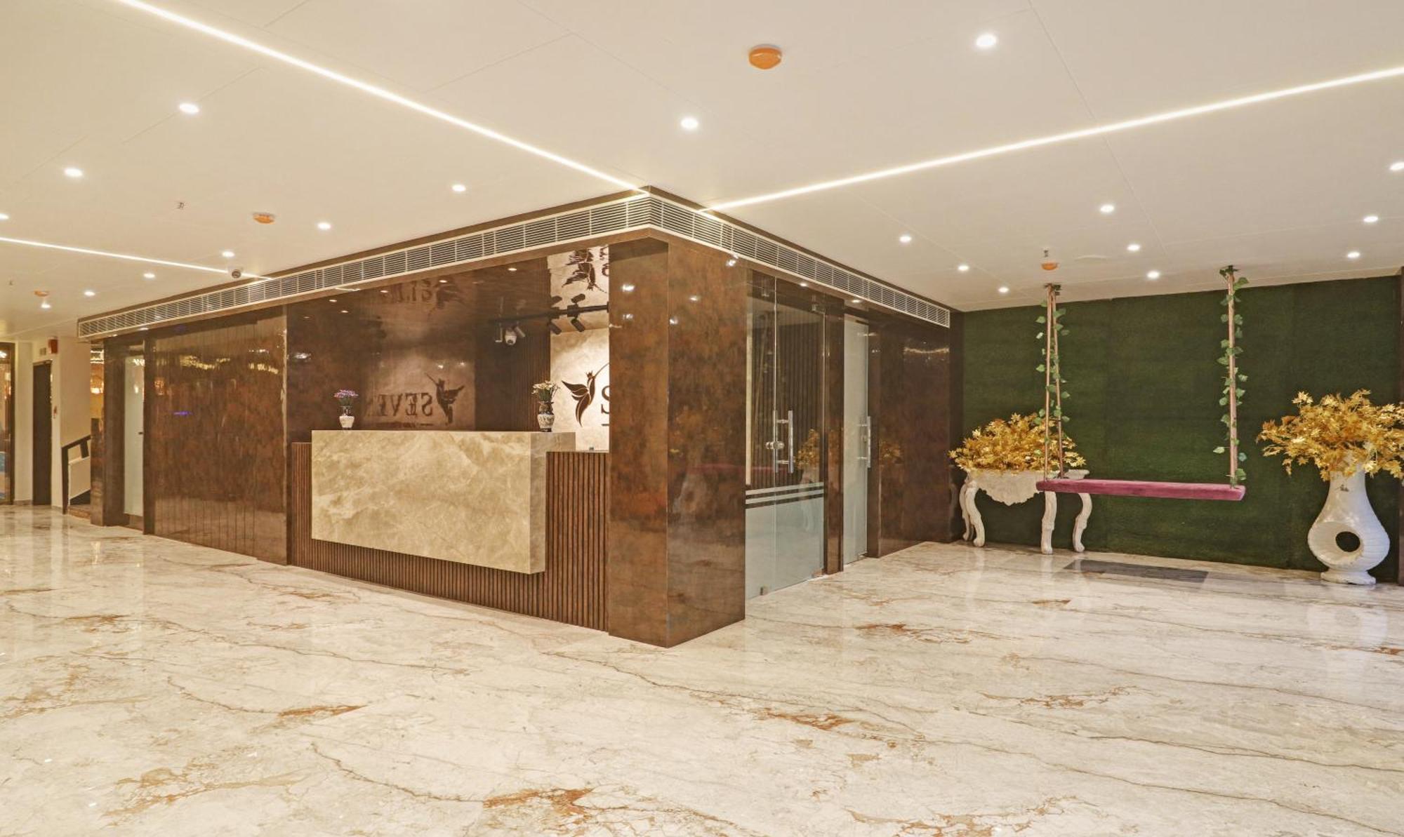 Treebo Premium Seven Lake View Haïdarabad Extérieur photo